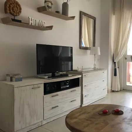 2nd Line - 1 Bedroom - A From דירה *